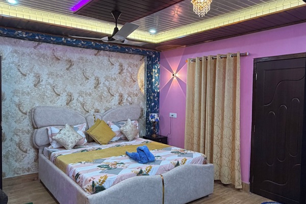 Deluxe Double Room, Balcony, Hill View | Blackout drapes, WiFi (free)