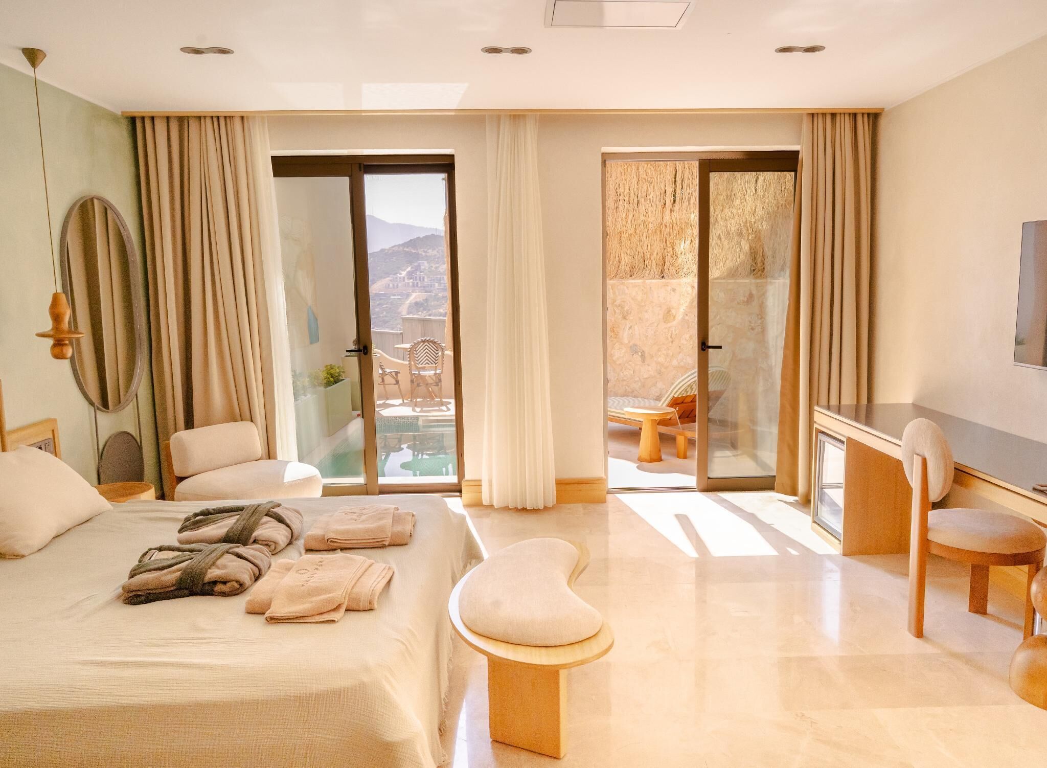 Habitación Elite, vista parcial al mar | Wifi gratis 