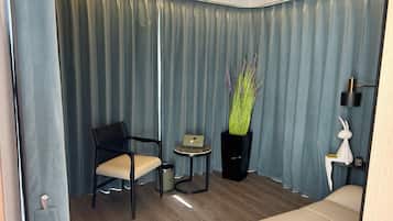 Junior Double Room | Living area | Heated floors