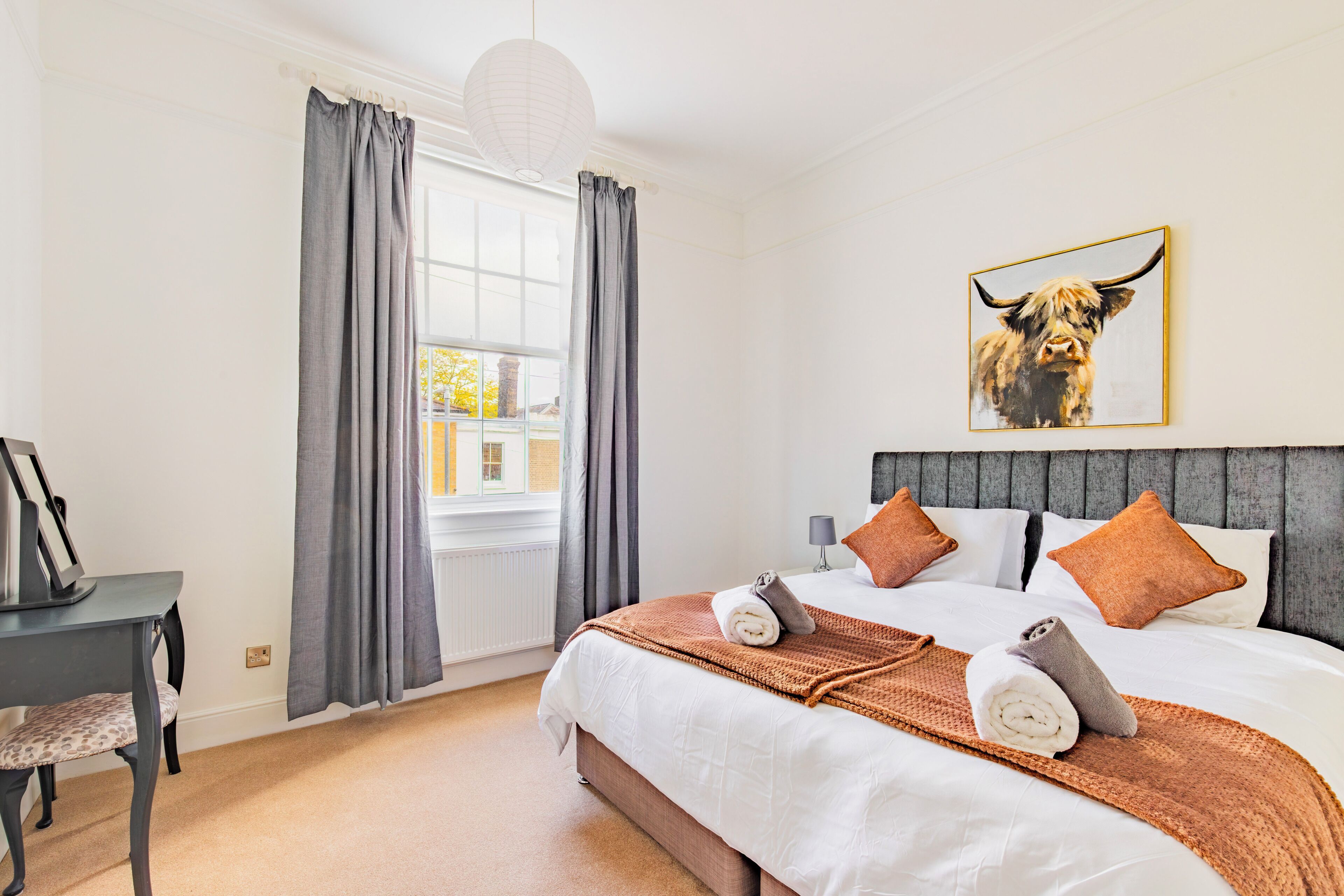 Iron/ironing board, free WiFi, bed sheets