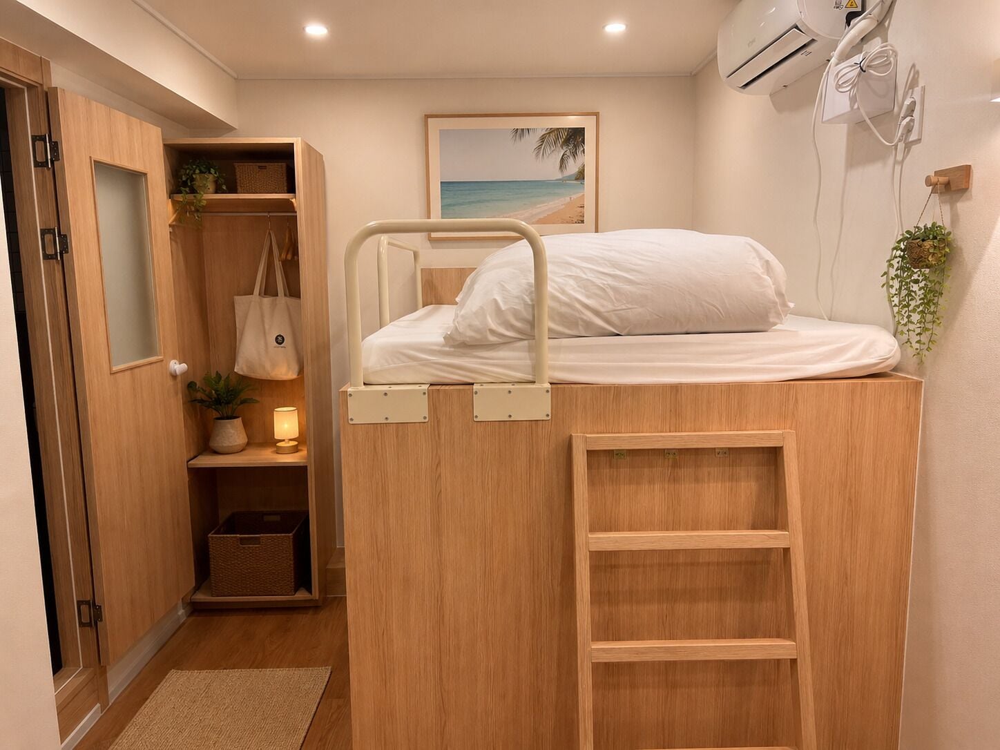 Standard Suite | In-room safe, desk, laptop workspace, blackout drapes