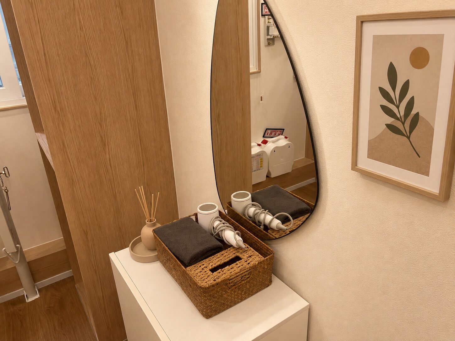 Suite Standard | Minibar, coffres-forts dans les chambres, bureau