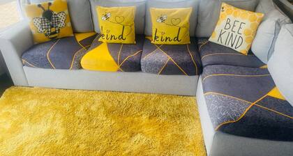 Sunflower Lodge Luxury Pet Free Holiday Caravan