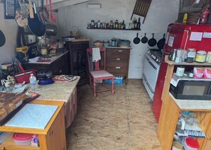 Coffee/tea maker, fridge, microwave, coffee grinder