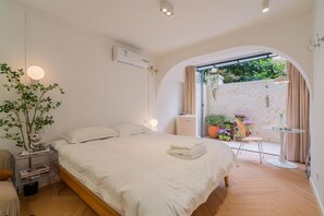 Free WiFi - Tonight Homestay (Shanghai)