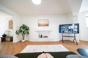 Apartment | Interior - Tonight Homestay (Shanghai)