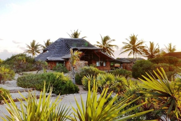 Comfort House, Beach View | Property grounds