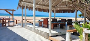Outdoor dining - Bay View Lodge (Inhambane)