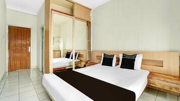 Bureau, Wi-Fi gratuit, draps fournis