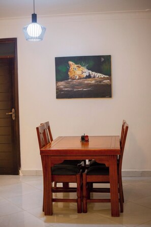 Dining - 3-bedroom bungalow in gorgeous Entebbe with AC for relaxing stays
Near  a mall (Entebbe)