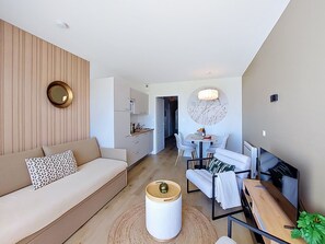 Living Room - Lumière et Vue Océan by Interhome (Les Sables d'Olonne)