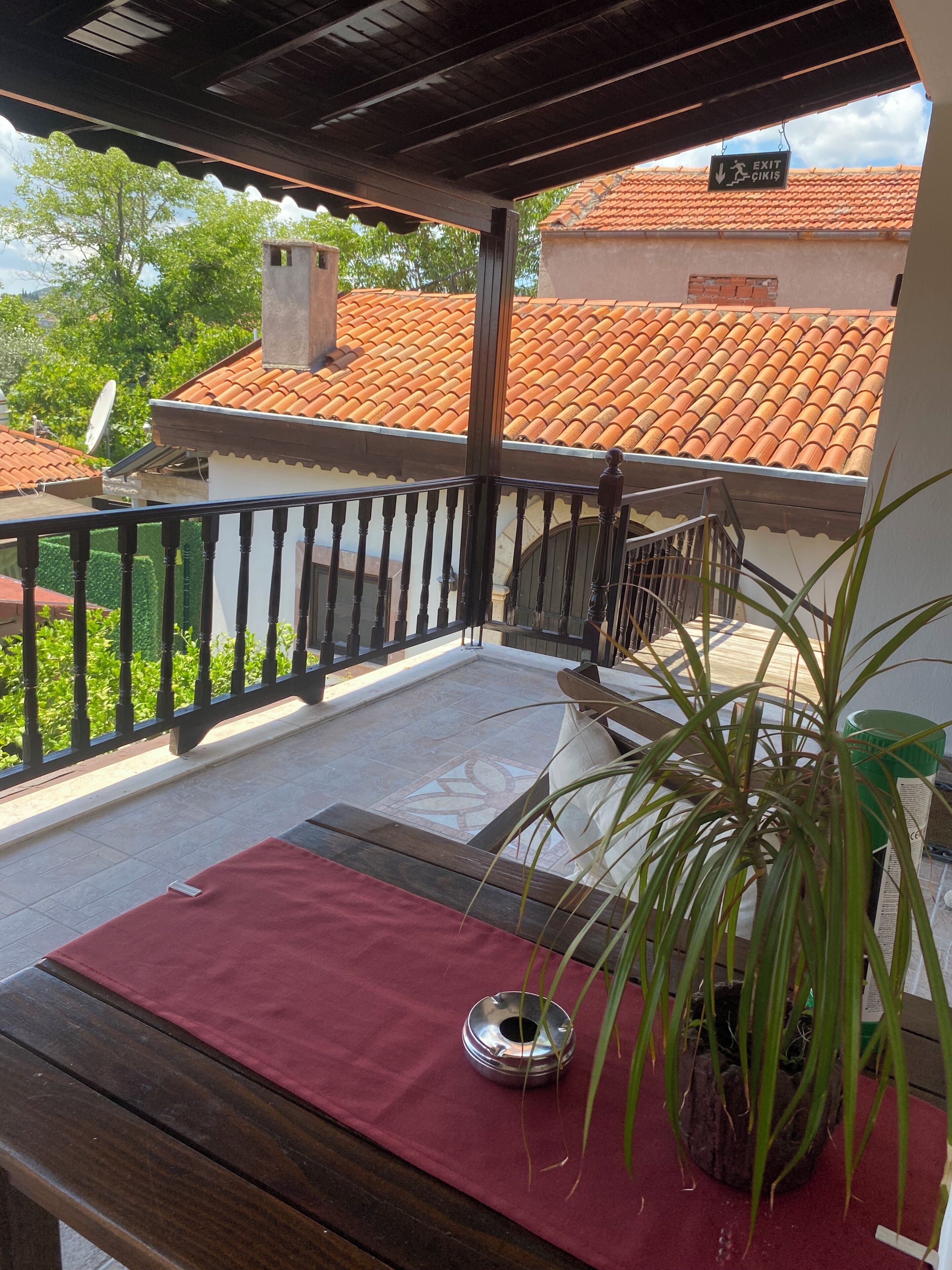 Family Suite, Balcony, Garden View | Terrace/patio
