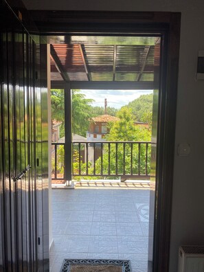 Comfort Double Room, Balcony, Garden View | Interior - Akropolis Hotel  (İzmir)