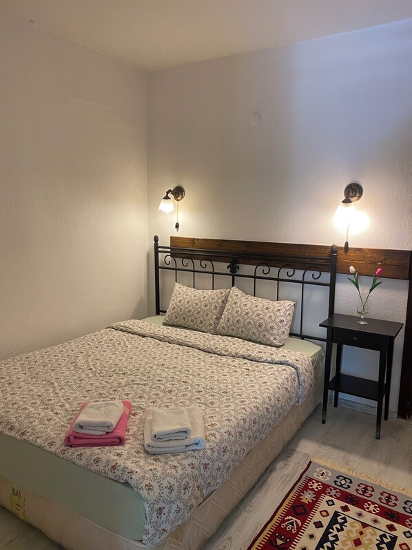 Standard Triple Room, Pool View | Desk, laptop workspace, free WiFi - Akropolis Hotel  (İzmir)