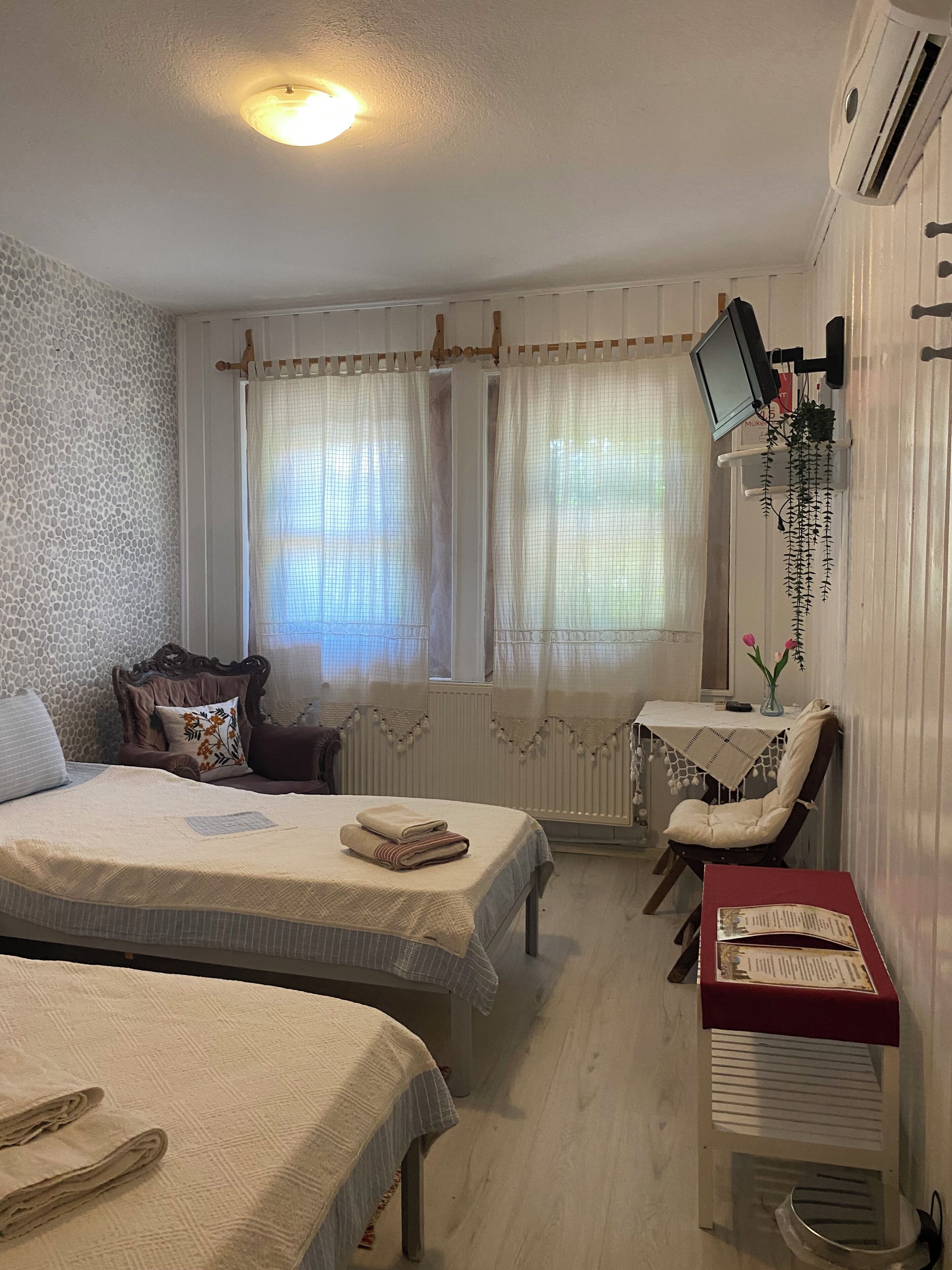 Standard Triple Room, Garden View | Desk, laptop workspace, free WiFi