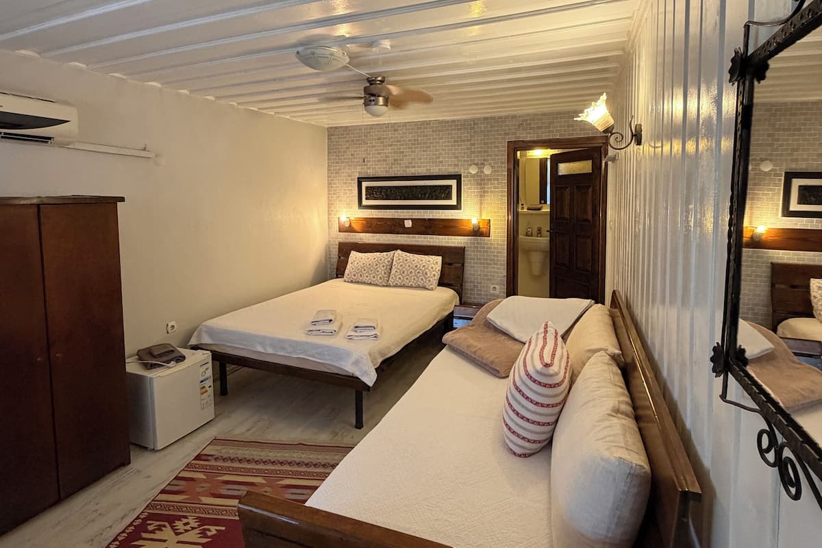 Comfort Triple Room, Balcony, Garden View | Premium bedding, desk, laptop workspace, free WiFi