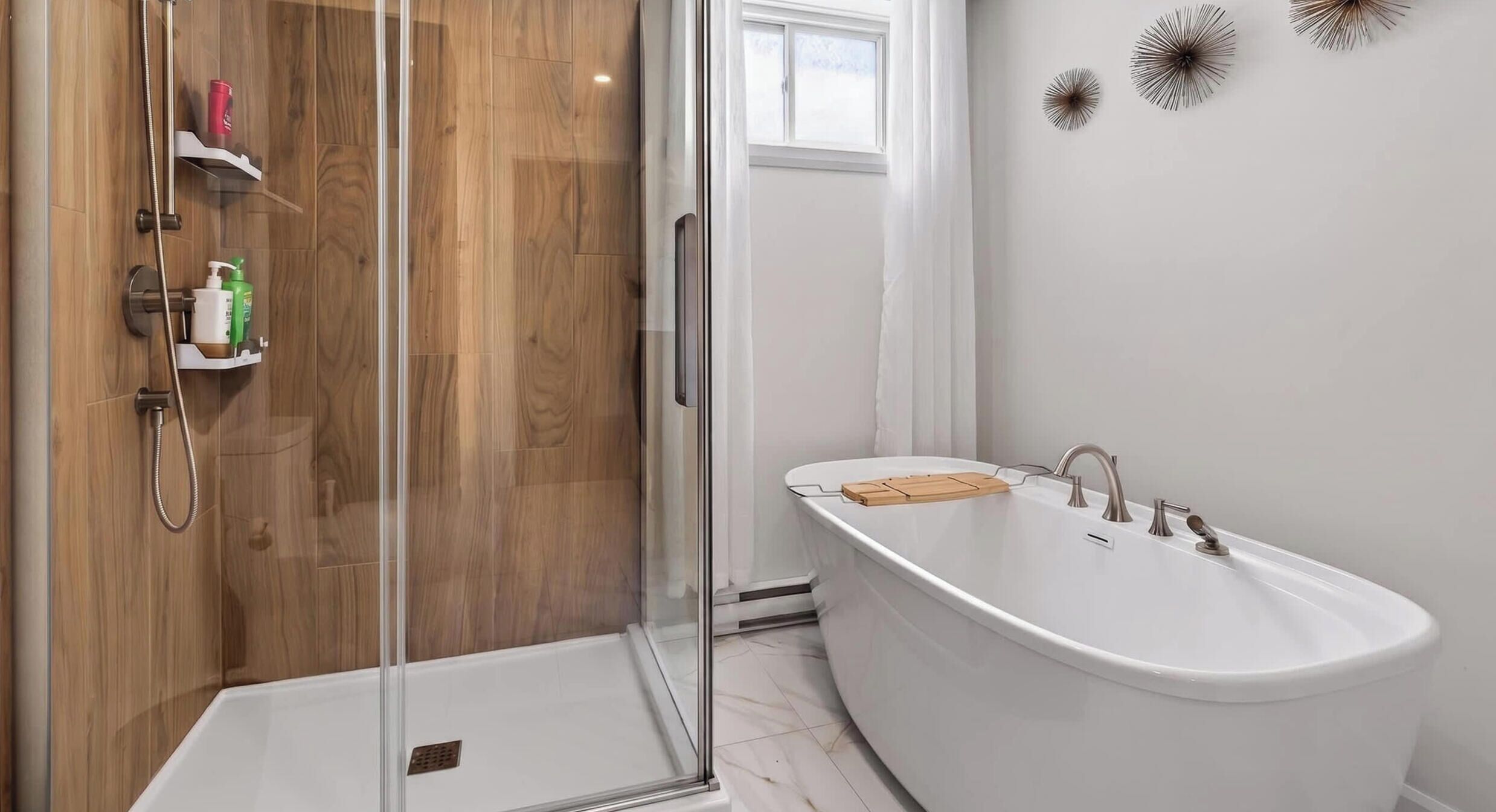 Shower, hair dryer, towels, shampoo
