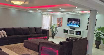 Spacious 6-bedroom townhome in enchanting Nairobi City