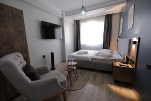 Comfort tweepersoonskamer, voor 1 persoon, uitzicht op stad | Gratis wifi