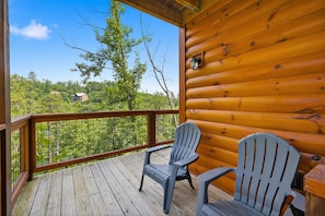 Property grounds - Moonlight Ridge | Near Pigeon Forge and Gatlinburg (Sevierville)