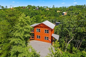 Exterior - Moonlight Ridge | Near Pigeon Forge and Gatlinburg (Sevierville)