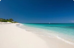 Beach - Spacious luxury suite in exclusive gated community steps from Grace Bay Beach. (Turtle Cove)