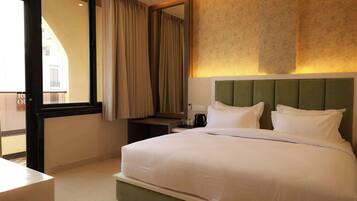 Family Suite | Desk, laptop workspace, free WiFi
