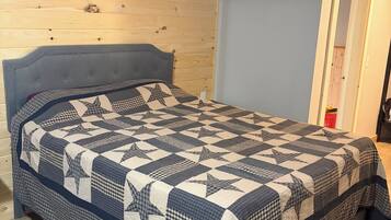 4 bedrooms, WiFi, bed sheets