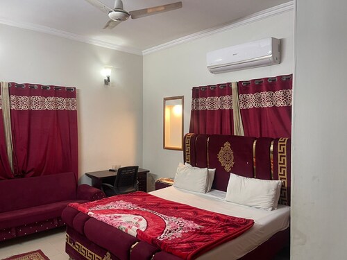 Peridots Cottage 
we share a passion for hospitality 
