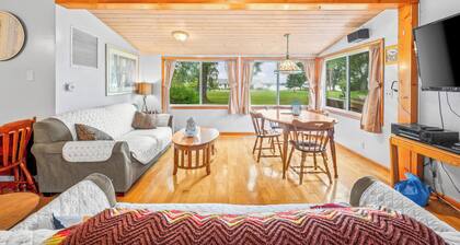 Stealth Cottage – Vintage Stay Across from Paw Paw Lake