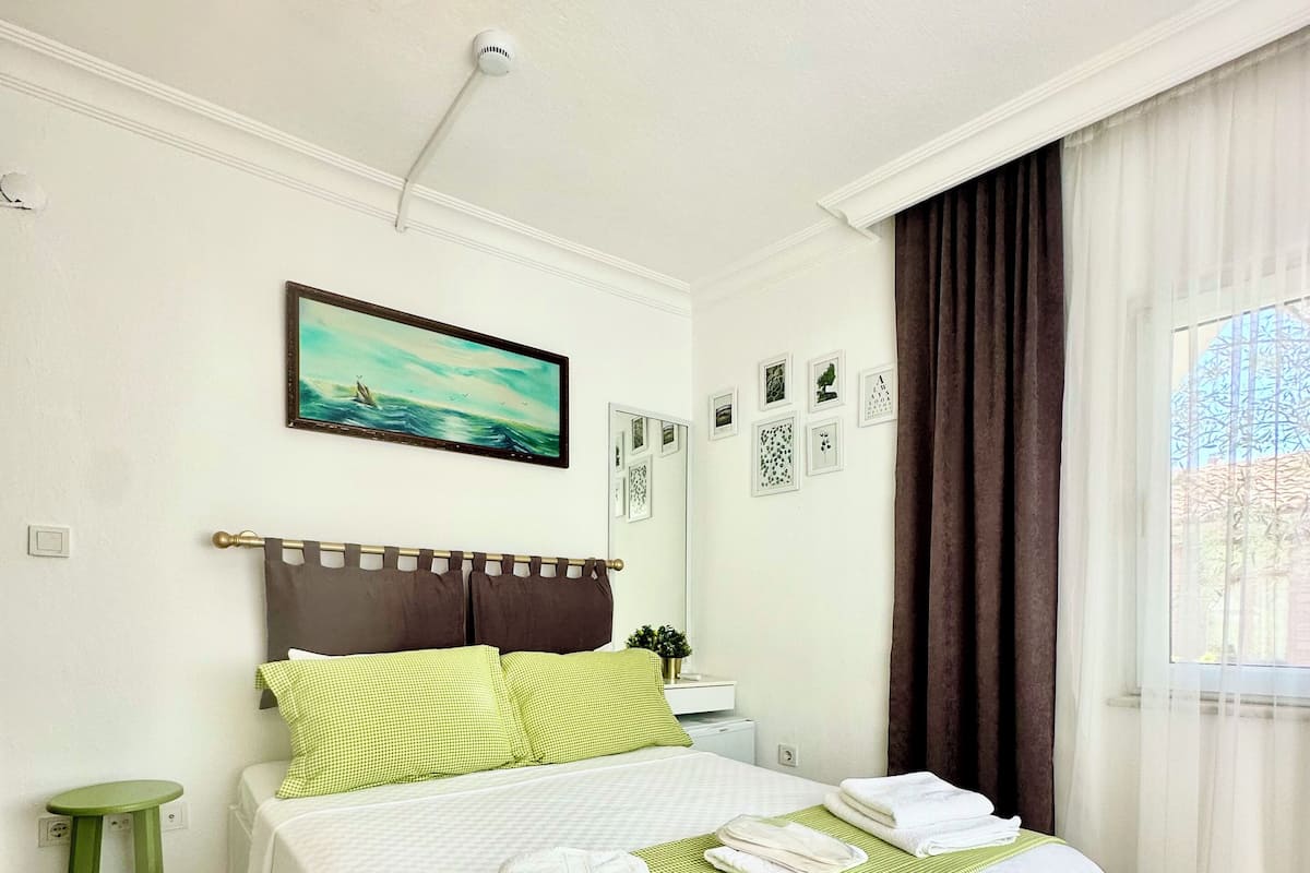 Classic-Zimmer, 1 Doppelbett, Nichtraucher, eigenes Bad