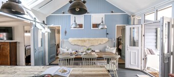 Saltmarsh - a house that sleeps 5 guests in 3 bedrooms