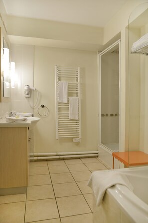 Bathroom - Family Escape | 1.1 mi to Golf Club and Lakeside French Countryside (Divonne-les-Bains)