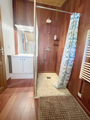 Bathroom - Large studio of more than 35 M2 ideal for curistes spa Eugénie les Bains (Bahus-Soubiran)