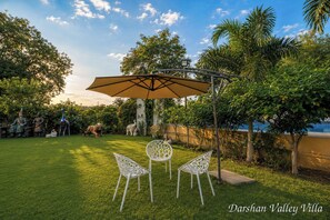 Property grounds - Darshan Luxury Villa (Chikalwas)