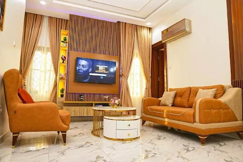 Vintage Palace Apartment