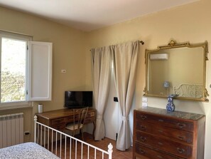 Iron/ironing board, Internet, bed sheets - Villa Meliva Toscana (Toscana)