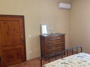 Iron/ironing board, Internet, bed sheets - Villa Meliva Toscana (Toscana)