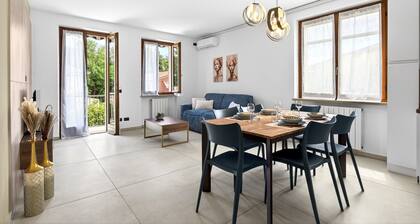 Regarda - Golden House renewed apartment with pool