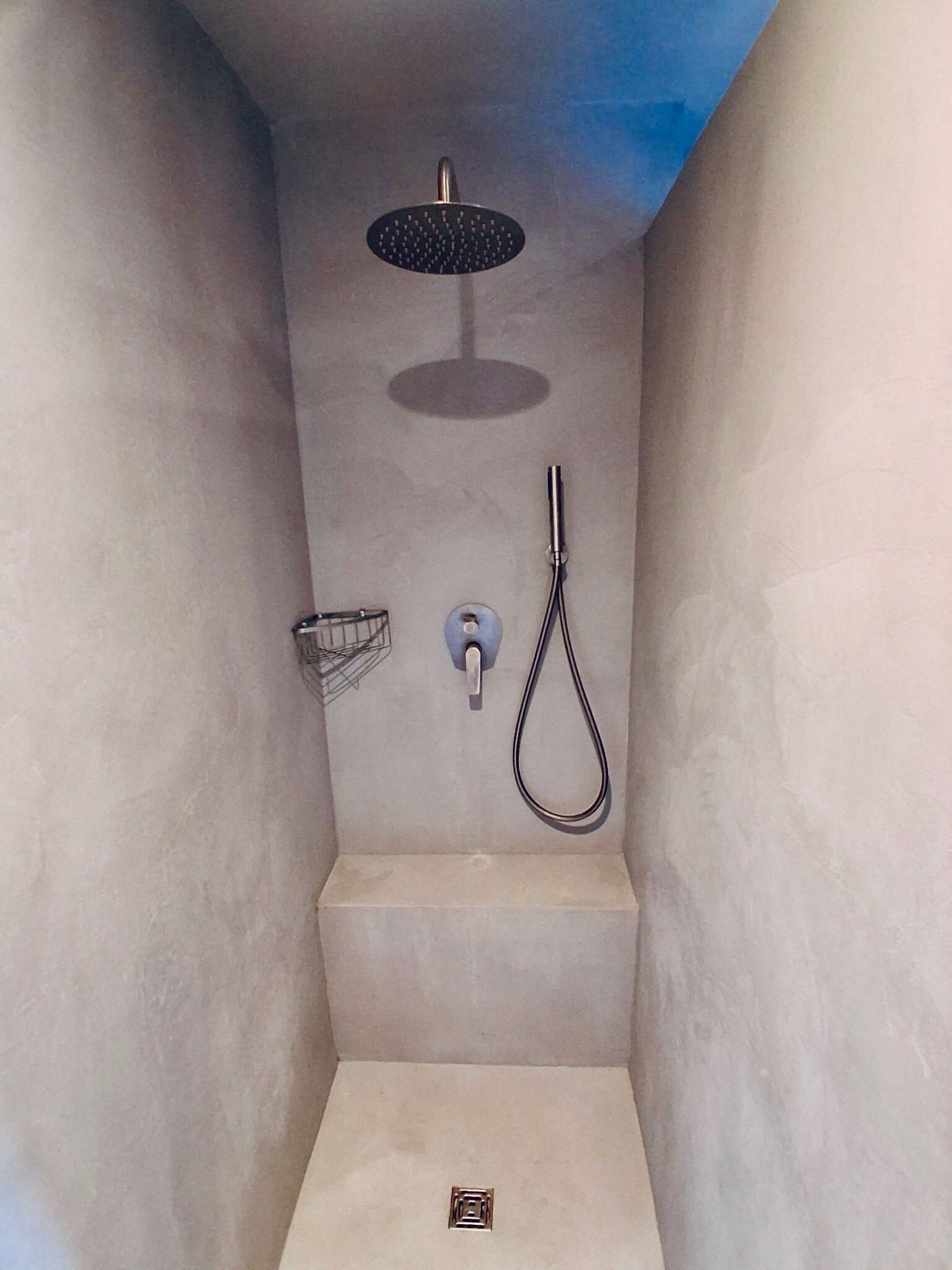 Towels, toilet paper