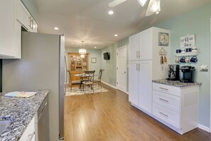 House (2 Bedrooms) | Interior - 7 Mi to Kansas City Arrowhead Geha Stadium! (Independence)
