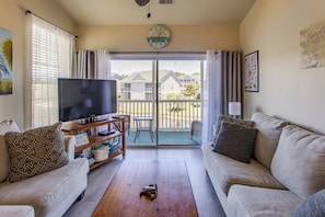 Apartment (2 Bedrooms) | Interior - Pool & Hot Tub Access! Waterfront Sunset Beach Gem (Sunset Beach)