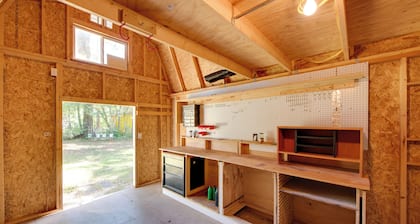 3 Mi to Fsu! Wooded Retreat Near Nature Trails