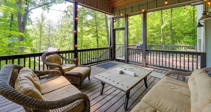 Screened Porch! Wooded Getaway in North Cove