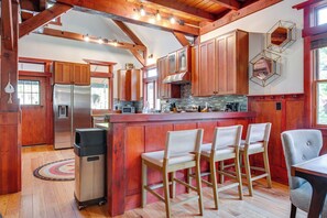 House (4 Bedrooms) | Interior - Hot Tub, Game Room! Stunning Home By Short Sands (York Beach)