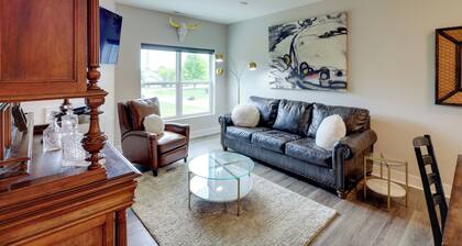 Stylish 3-level Townhome in Omaha's Little Italy!