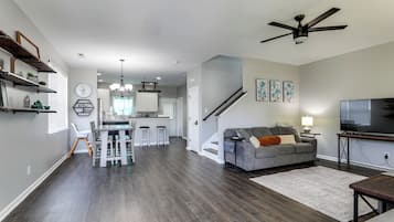 Nhà (3 Bedrooms) | Nội thất