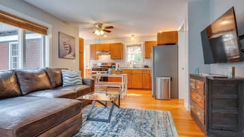 House (2 Bedrooms) | Front of property