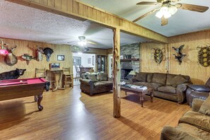 Interior - Fire Pit, Patio, Views! Group Lodge in Cheaha Mtns (Delta)