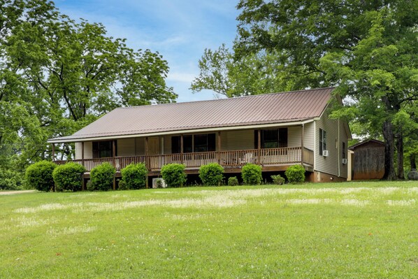 House (3 Bedrooms) | Interior - Fire Pit, Patio, Views! Group Lodge in Cheaha Mtns (Delta)